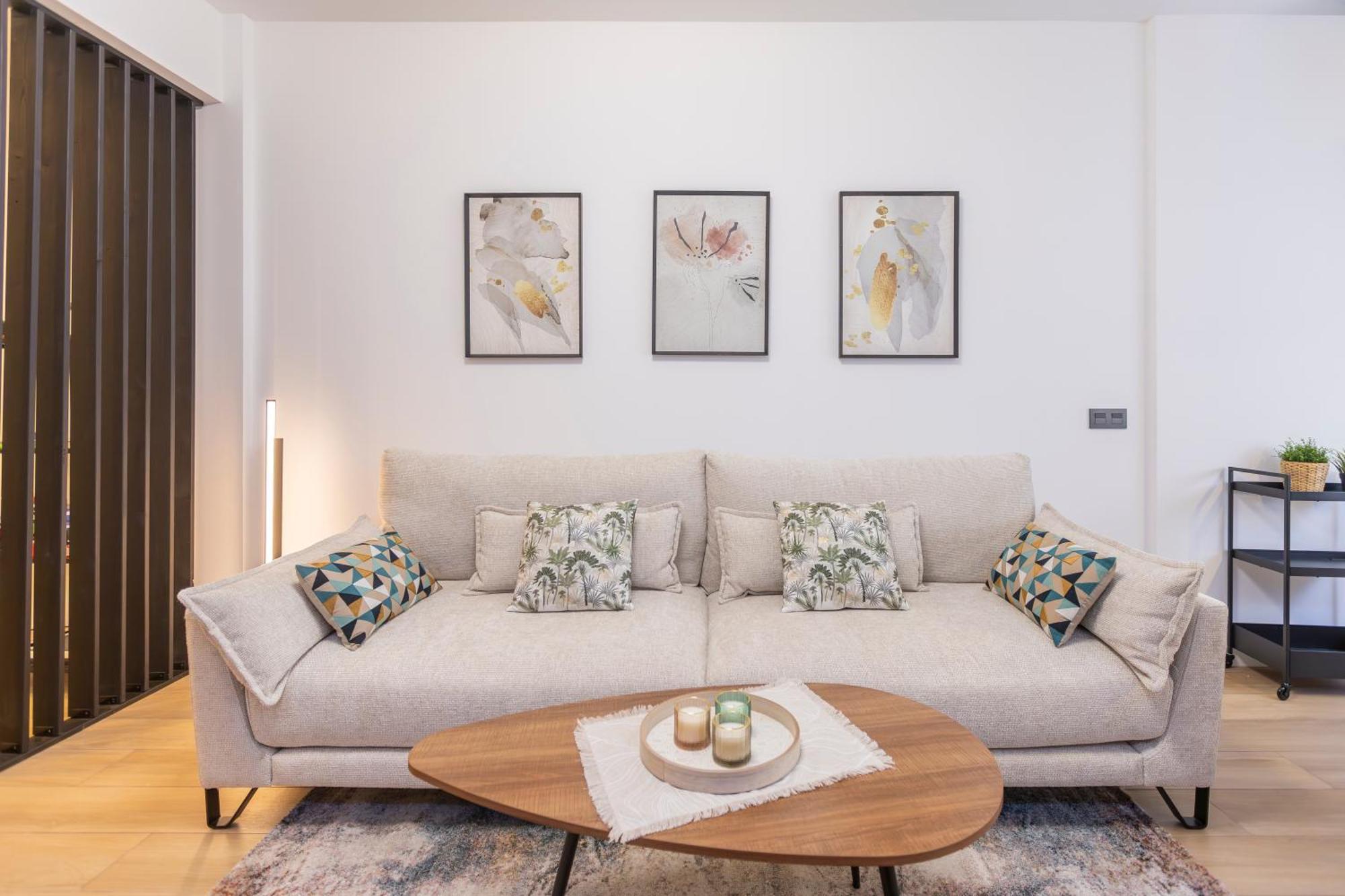 Fully Renovated Apartment In The Heart Of Fuengirola, 2 Min Walk To The Beach Dış mekan fotoğraf